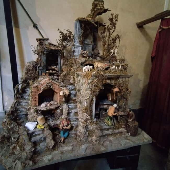 Naples: Guided city tour with access to the catacombs - Exploring Naples: An In-Depth Look at the Guided City Tour with Catacomb Access