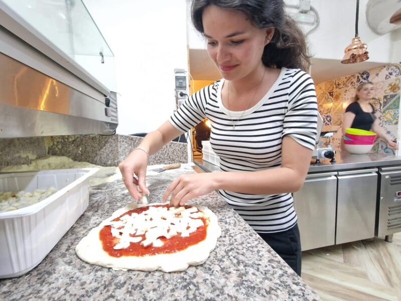 Naples: Pizza Making Class with Local Pizzaiolo - FAQs