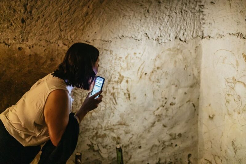 Naples: Spanish Quarters Underground Guided Tour - What We Loved