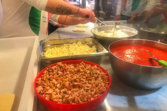 Naples Street Food Tour: Discover Local Flavors with Expert Guide - Food, Guides, and the Overall Experience — What Travelers Are Saying