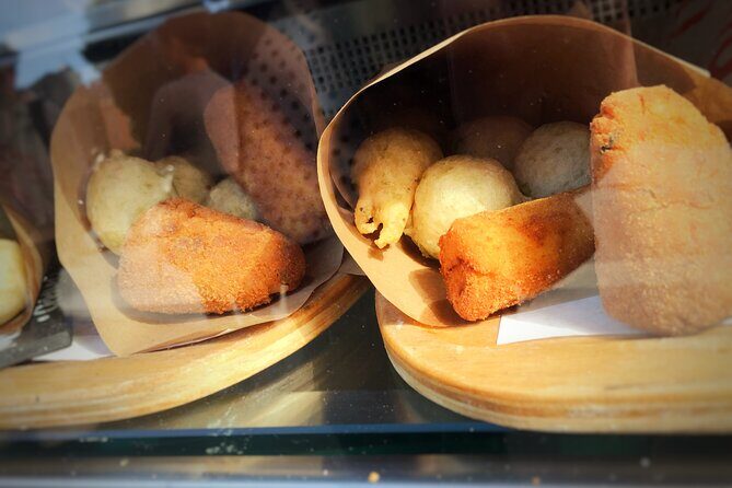 Naples Vomero: A Unique Traditional Food Tour by Do Eat Better - The Itinerary: What to Expect at Each Stop