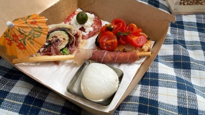 Naples: winery tour & wine tasting on Astroni crater - An In-Depth Look at the Experience