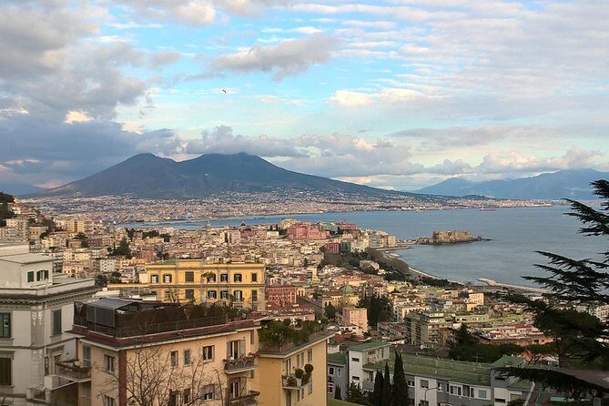 Napoli Sight Eating Walk: Food and Sight Tour - References