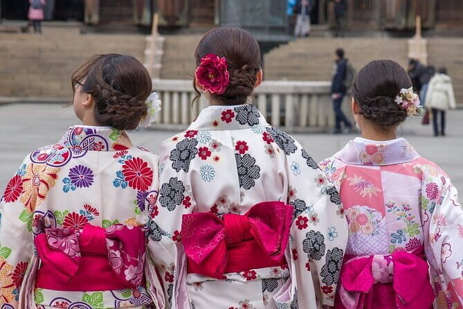 Nara Culinary Tour with a Chef! - Discovering Nara Park: More Than Just Deer