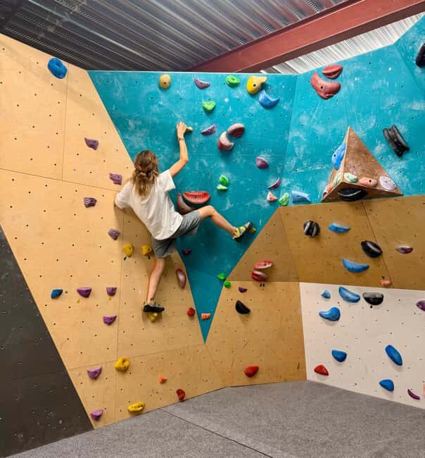 Narbonne: Leisure complex, Climbing wall - FAQ