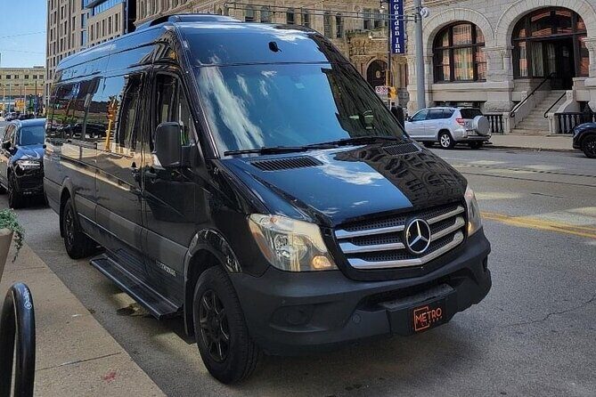 Nashville Airport Private Transportation for 6-13 Passengers - An Honest Look at the Experience