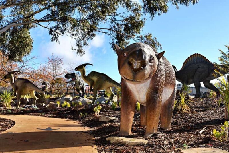 National Dinosaur Museum - Entry Ticket - What to Expect at the National Dinosaur Museum