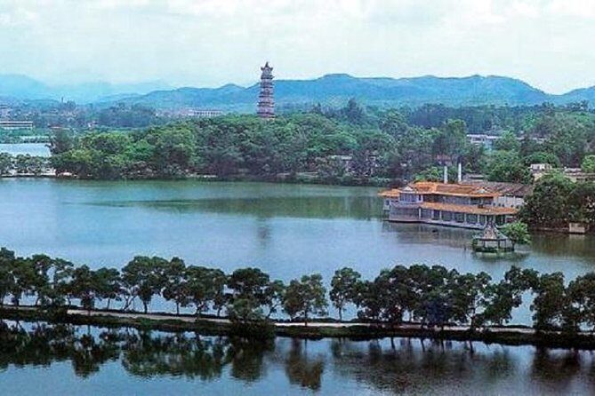 National Top Level Scenery--West Lake Private Tour from Guangzhou - Exploring the Itinerary in Detail