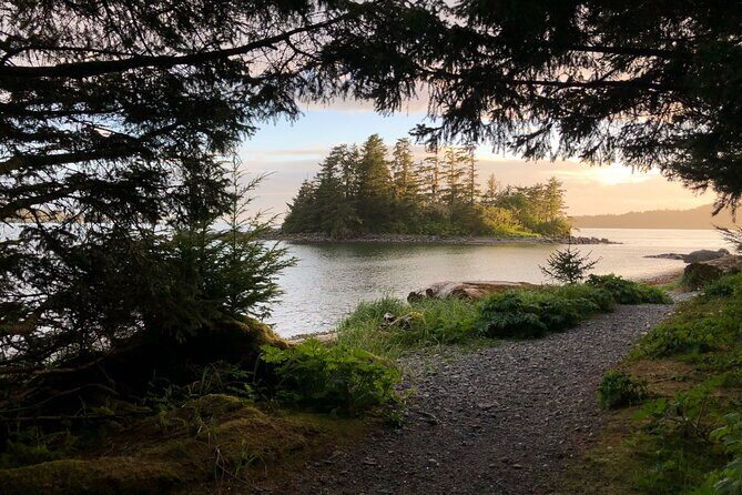 Nature Lovers Sitka Hiking Tour / Beaches, Trails + Scenic Points - The Sum Up