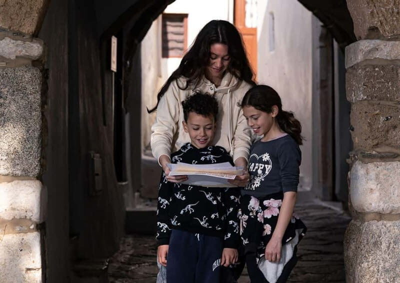 Naxos: Family-Friendly Treasure Hunt in Naxos Town - Who Will Enjoy This?