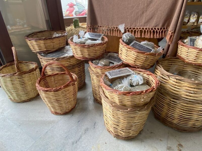 Naxos: Food Walking Tour & Cooking Class with Meal & Drinks - The Feast: Sharing and Toasting