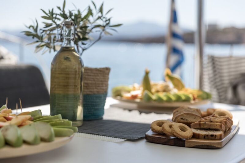 Naxos: Luxury Catamaran Day Trip with Lunch and Drinks - Key Points