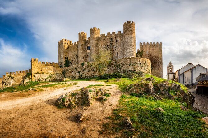Nazaré Óbidos Coastline Private Tour - FAQs