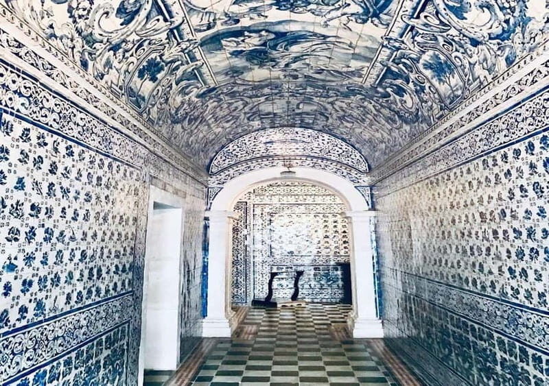 Nazaré: The Giant Waves Surf Experience - FAQ