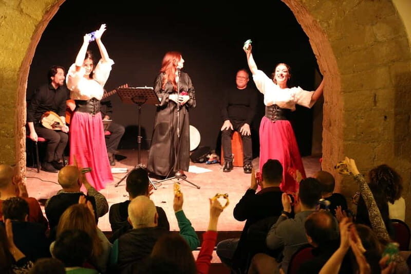 neapolitan show with traditional music, dance and tasting! - What to Expect from the Neapolitan Show Experience