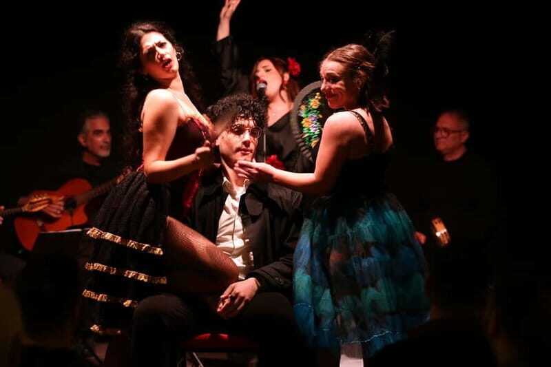 neapolitan show with traditional music, dance and tasting! - The Sum Up