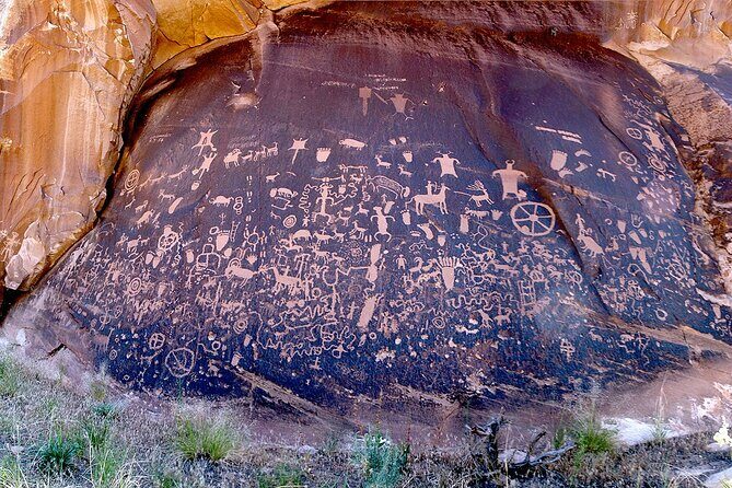 Needles Canyonlands 4X4 Jeep Tour from Moab (3 Person Minimum) - An In-Depth Look at the Tour