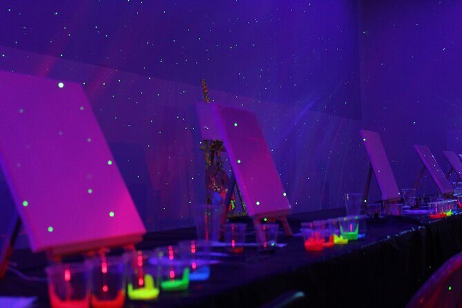 NEON Starry Night Sip and Paint Experience - A Detailed Look at the Experience