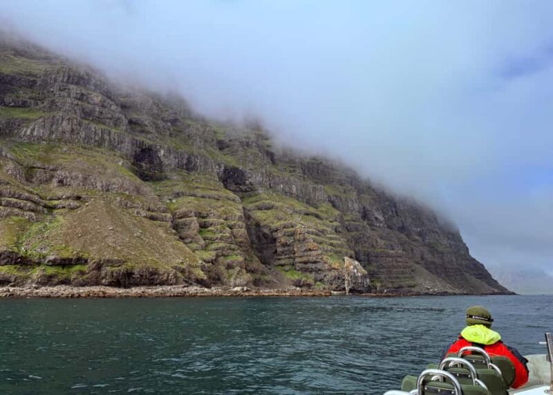 Neskaupstaður: RIB Boat Tour with Drink - Returning Along Múli Cliffs