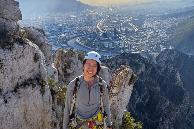 Nest of the Aguiluchos with 3 abseils and certified guides - Deep Dive into the Itinerary