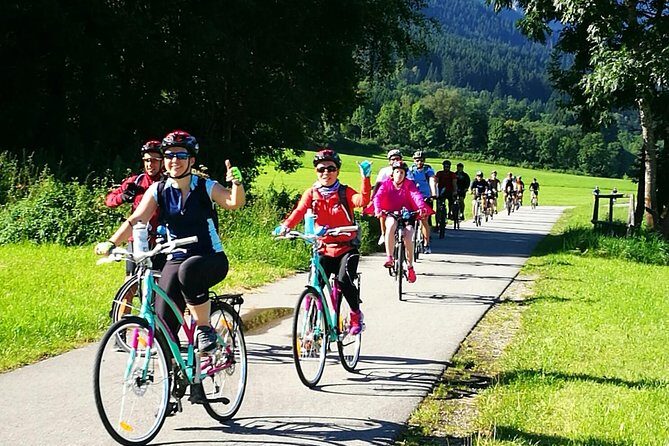 Neuschwanstein Castle by Bus Incl. Bike Ride or Hohenschwangau - FAQs