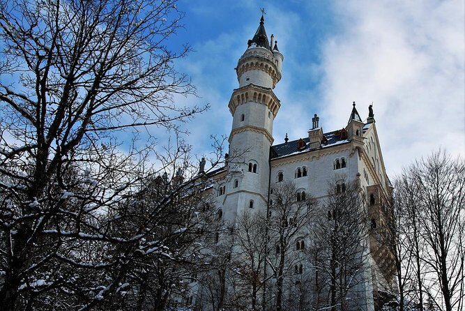 Neuschwanstein Castle, Ettal Abbey and Oberammergau Private Tour from Munich - The Experience: Practical Insights