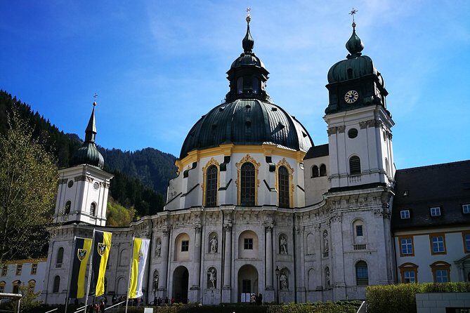 Neuschwanstein, Linderhof, Oberammergau Private Tour from Munich - An In-Depth Look at the Itinerary