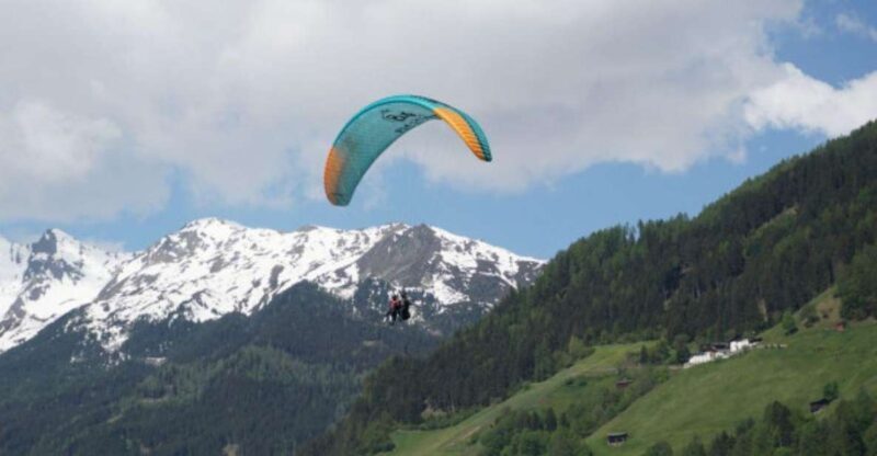 Neustift im Stubaital: Morning Paragliding Experience - The Flight: A Blend of Thrill and Serenity