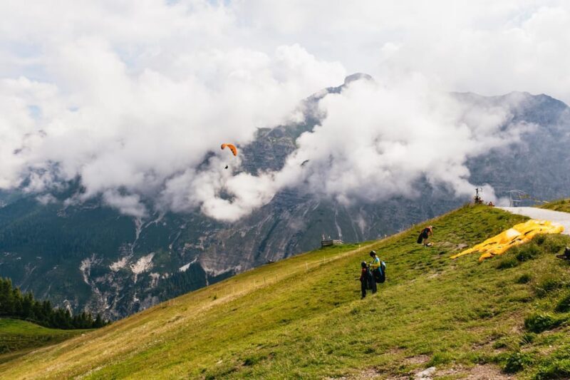 Neustift im Stubaital: Tandem Paragliding Flight - FAQ