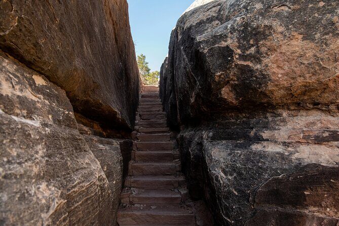 NEW! Canyonlands Needles Chesler Park Hiking Discovery Tour - Why This Tour Is Worth Considering