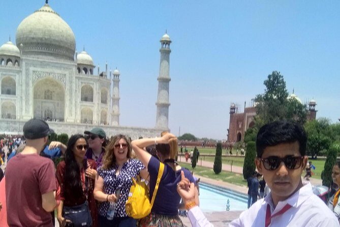 New Delhi to Agra Same Day Tour - Visiting the Taj Mahal: A Timeless Wonder