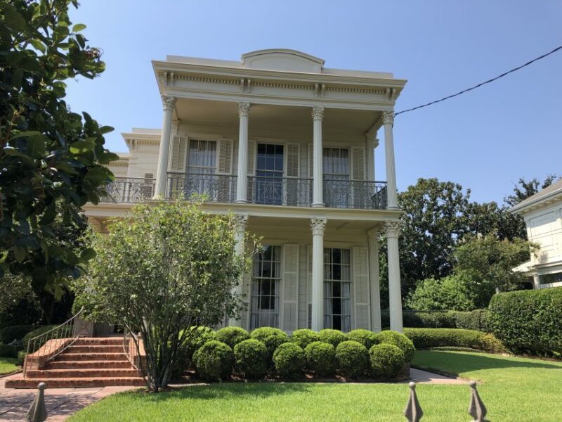 New Orleans: 2-Hour Homes of the Rich & Famous Walking Tour - Practical Tips for the Best Experience