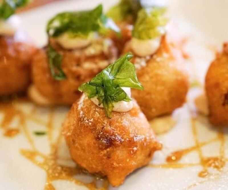 New Orleans : Best Street Food Tour With A Local Guide - Authenticity and Value