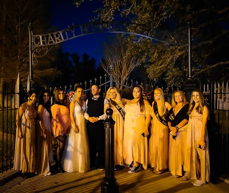 New Orleans: Cemetery Bus Tour At Dark with Exclusive Access - An In-Depth Look at the Cemetery Bus Tour