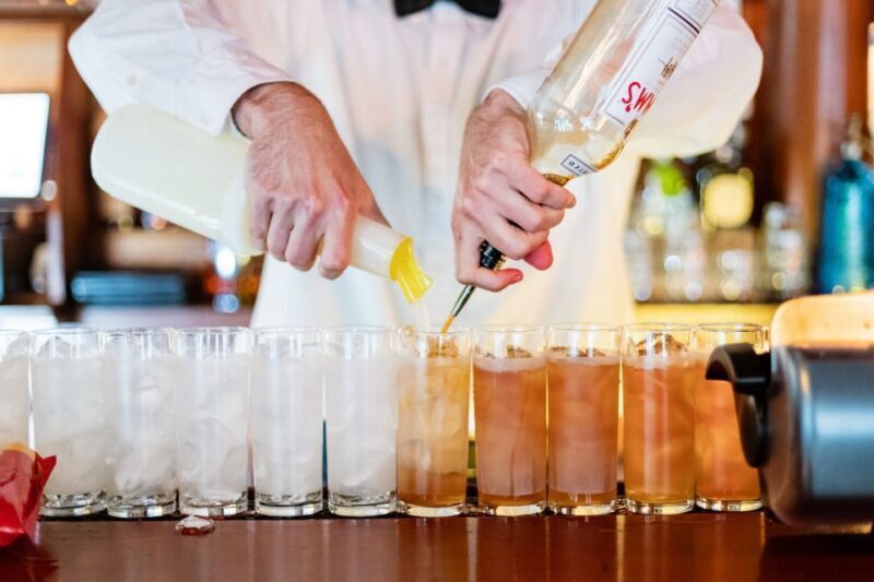 New Orleans: Combo Cocktail and Food History Tour - Considerations