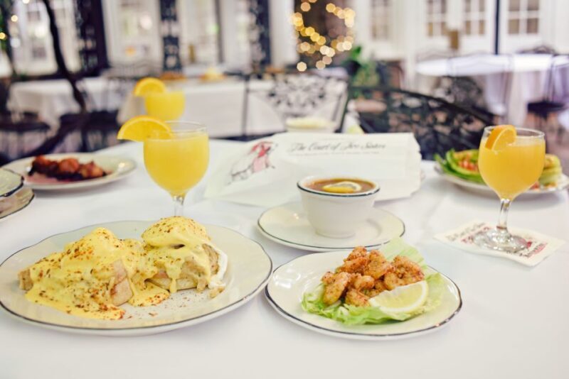 New Orleans: 'Court of Two Sisters' Jazz Brunch Buffet - Key Points