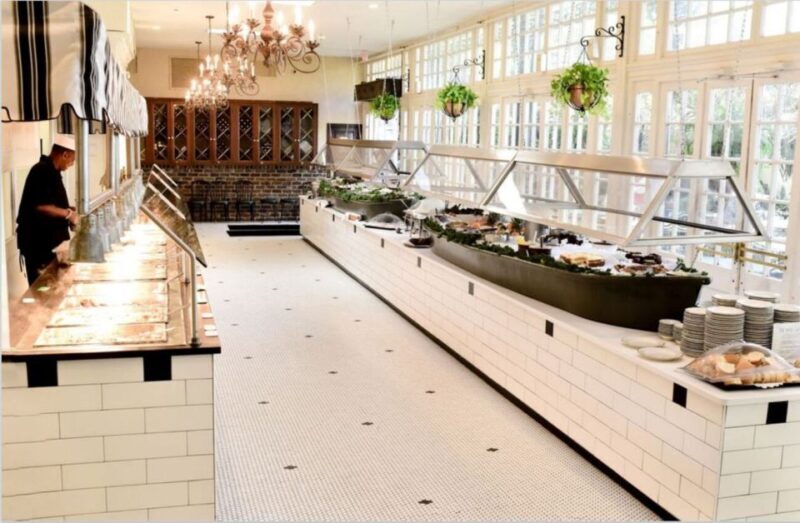 New Orleans: 'Court of Two Sisters' Jazz Brunch Buffet - Practical Details and Booking