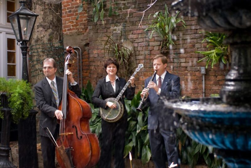 New Orleans: 'Court of Two Sisters' Jazz Brunch Buffet - Enhancing Your Experience