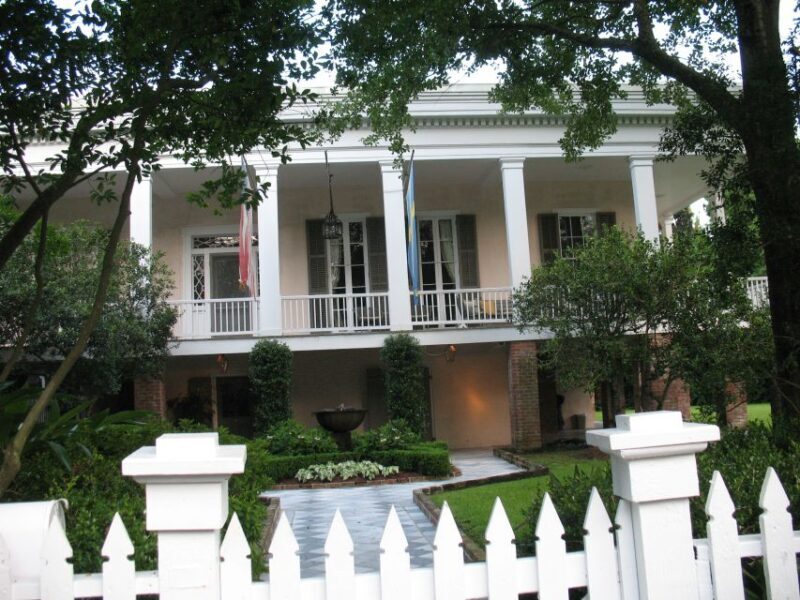 New Orleans: Garden District Walking Tour - Key Points