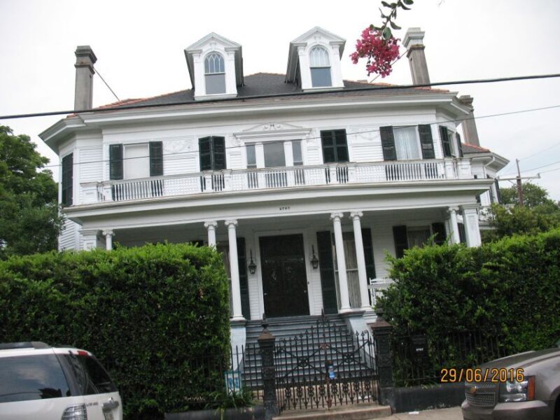 New Orleans: Garden District Walking Tour - Who Should Consider This Tour?
