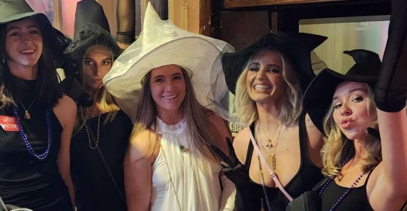 New Orleans: Ghost and Haunted Pub Crawl Tour with Free Shot - What Makes This Tour Special?