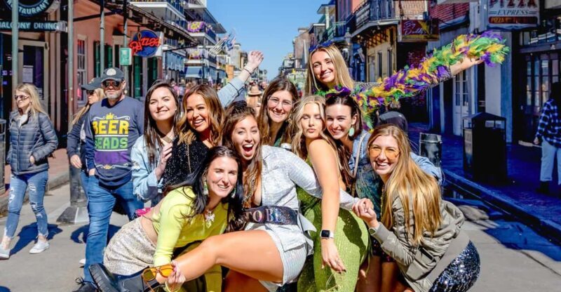 New Orleans: Guided Bourbon Street Bar Crawl with Shots - Key Points