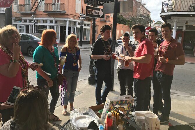 New Orleans Jingle Bells, Booze, History, Paranormal and Voodoo Walking Tour - The Sum Up