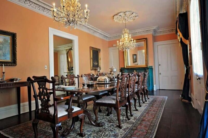 New Orleans: Laura Plantation Tour with Transportation - Gardens and Outbuildings