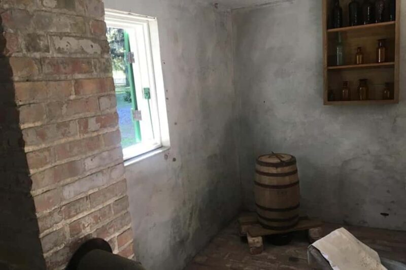 New Orleans: Laura Plantation Tour with Transportation - Bonus Views and Extra Touches