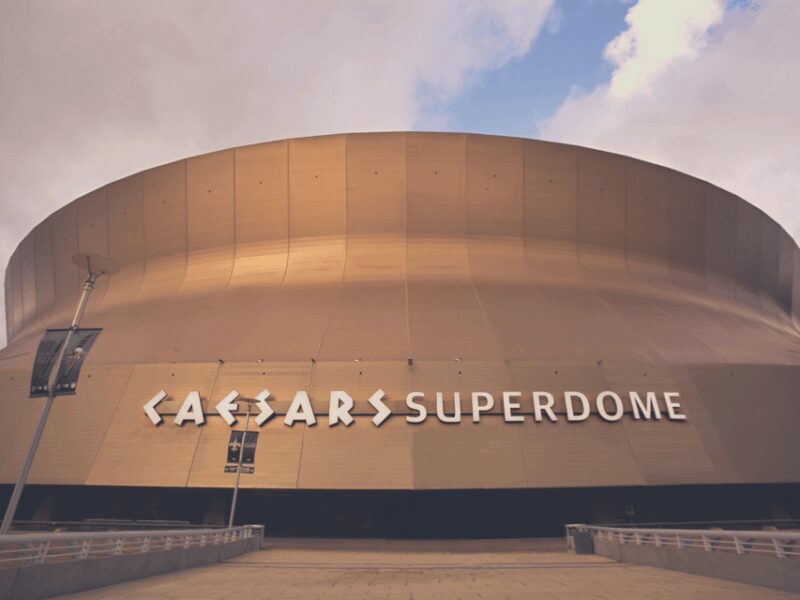 New Orleans: New Orleans Saints Football Game Ticket - Food, Drinks, and Stadium Amenities