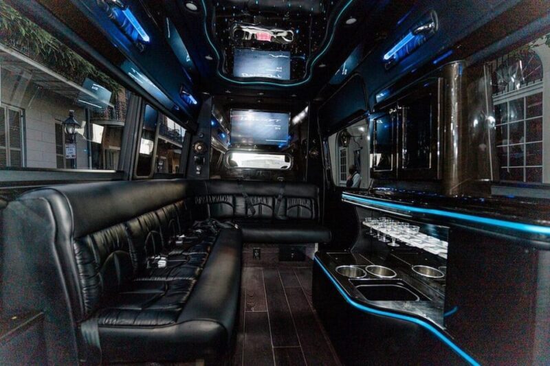 New Orleans: Party Bus Experience - The Sum Up