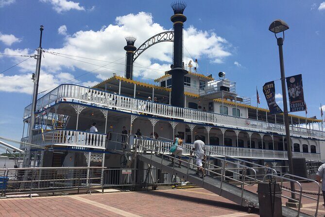 New Orleans Select Pass: Bus Tour, Historic Cruise, Walking Tour - Who Should Consider This Tour?