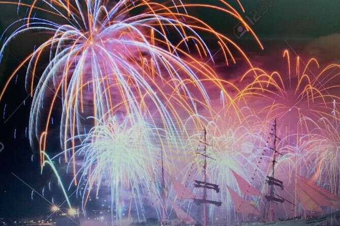 New Year's Eve on a Sailboat with Fireworks display in Lisbon - FAQs