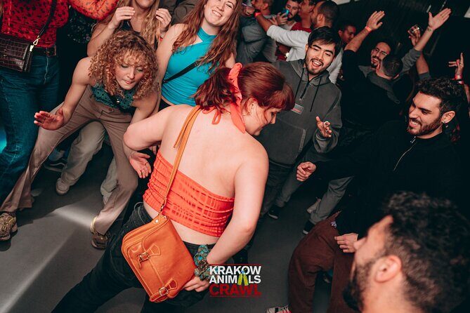 New Year's Eve Pub Crawl With 2 Hour Unlimited Alcohol + VIP Entry To Best Clubs - The Experience in Detail: What to Expect